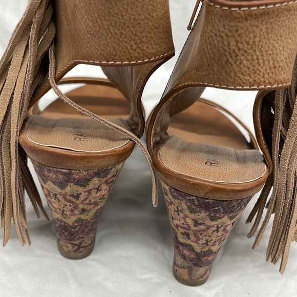 Rampage fringe side wedge heel boot sandals ladies sz 9m - Picture 4 of 8